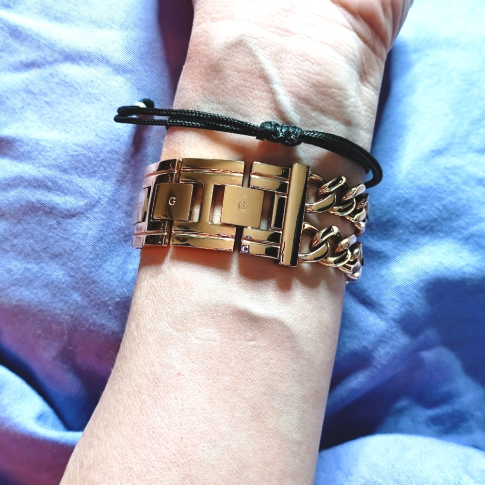 NWOT Guess Mod Heavy Metal Dual Chain Link Watch In Rose Gold - Picture 8 of 11